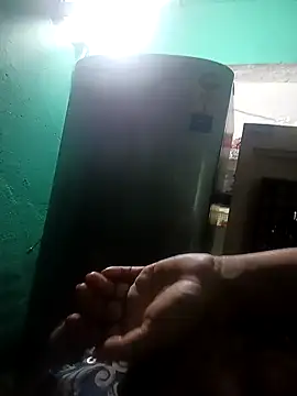 Snapshot of SHWETA1180 chatting on November 13, 2025, 8:24 am SHWETA1180 online show from November 13, 2025, 8:24 am