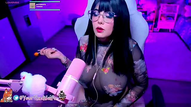 AlyssaRomanova online show from November 8, 2025, 3:18 am