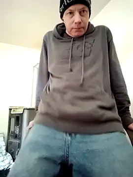 skateboy78 online show from May 5, 2026, 10:01 am