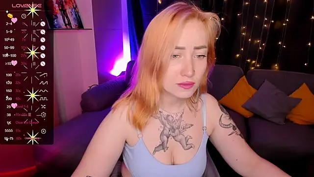 Snapshot of deboramoore chatting on July 11, 2026, 2:03 am deboramoore online show from July 11, 2026, 2:03 am