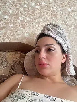 Snapshot of Soft_Pleasure chatting on July 21, 2026, 7:43 am Soft Pleasure online show from July 21, 2026, 7:43 am