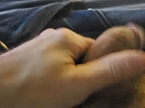 Snapshot of David1982qq chatting on October 23, 2025, 4:56 am David1982qq online show from October 23, 2025, 4:56 am