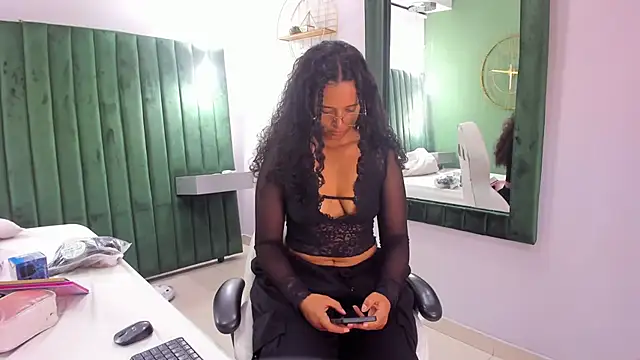 Sweet Lucyy online show from September 27, 2025, 5:12 am