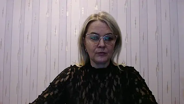 EleanoraDream online show from October 15, 2025, 5:46 pm