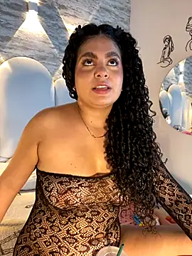 Yassy vazquez online show from October 29, 2025, 7:48 pm