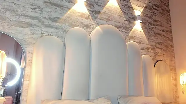 Yassy vazquez online show from January 7, 2026, 7:49 pm