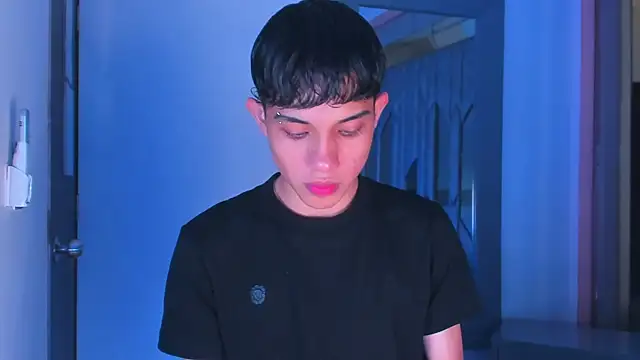 Sebax Young online show from January 12, 2026, 8:58 pm