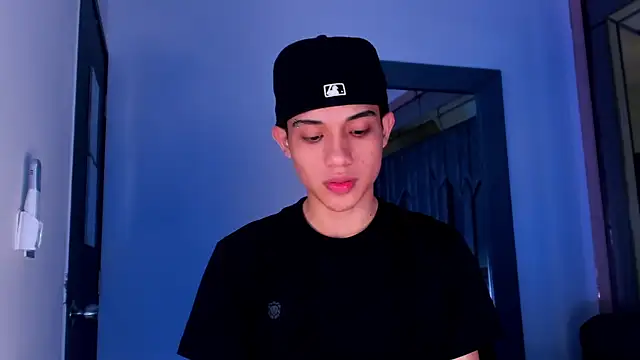 Sebax Young online show from February 24, 2026, 8:18 pm