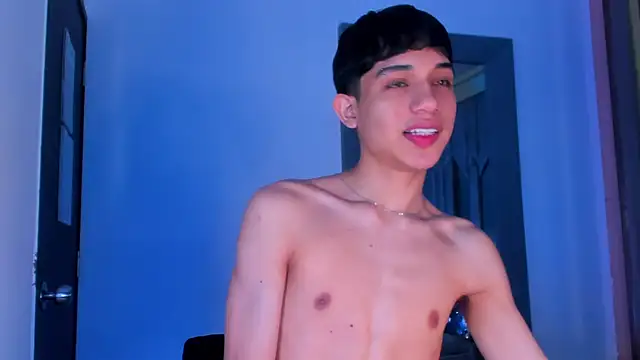 Sebax Young online show from March 8, 2026, 8:34 pm