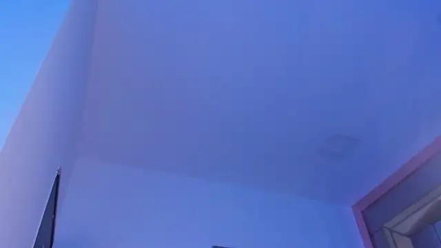 Sebax Young online show from March 22, 2026, 6:33 pm