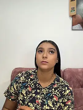 nicolexxaleja online show from May 15, 2026, 3:02 am