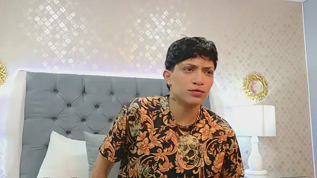 Snapshot of ZoeKrug chatting on November 13, 2025, 11:53 am ZoeKrug online show from November 13, 2025, 11:53 am