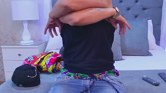 Snapshot of ZoeKrug chatting on November 27, 2025, 8:00 pm ZoeKrug online show from November 27, 2025, 8:00 pm