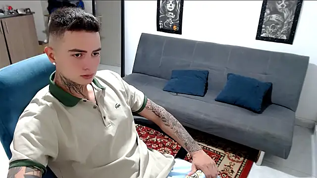 santii ss online show from November 8, 2025, 3:56 pm