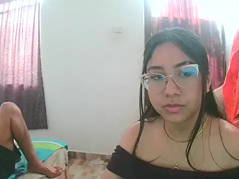 Snapshot of honeysweet111 chatting on September 26, 2025, 8:46 pm honeysweet111 online show from September 26, 2025, 8:46 pm