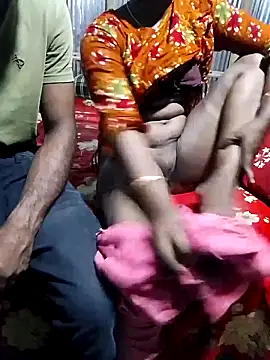 Snapshot of MONiSHA-moni-21 chatting on September 26, 2025, 12:36 am MONiSHA-moni-21 online show from September 26, 2025, 12:36 am