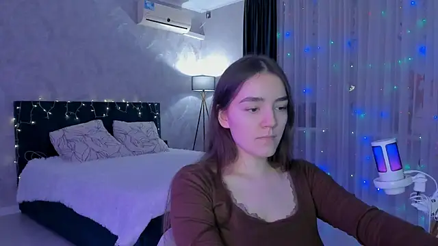 sweete chantal online show from December 16, 2025, 5:07 pm