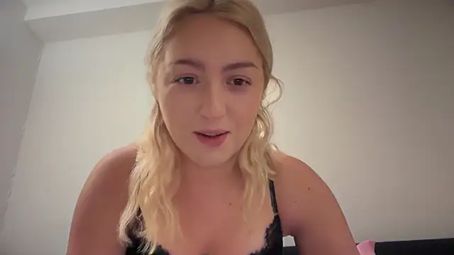 Kitty Swetty online show from January 5, 2026, 8:01 pm