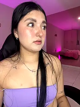 Snapshot of Celestee69 chatting on December 17, 2025, 8:15 pm Celestee69 online show from December 17, 2025, 8:15 pm