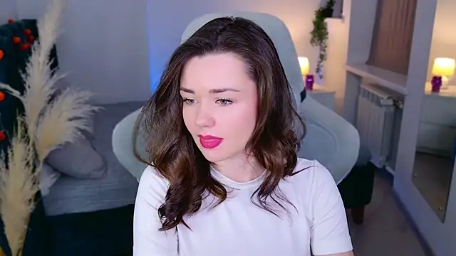 AvaFlower online show from October 18, 2025, 2:18 pm