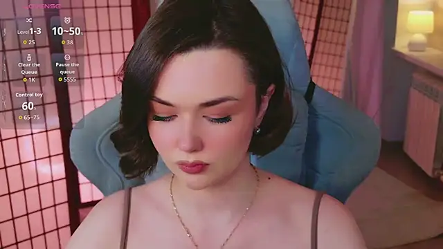 AvaFlower online show from April 18, 2026, 3:05 pm