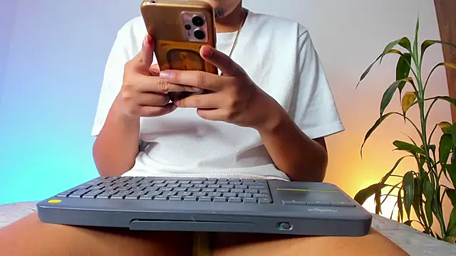 Snapshot of asmodeo_33 chatting on November 14, 2025, 8:13 am asmodeo 33 online show from November 14, 2025, 8:13 am