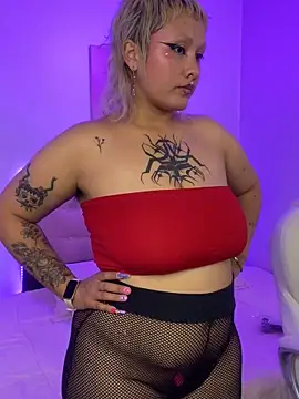 pink maddy online show from September 27, 2025, 4:17 am