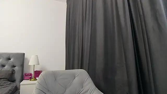 Casiana  online show from May 21, 2026, 9:11 pm