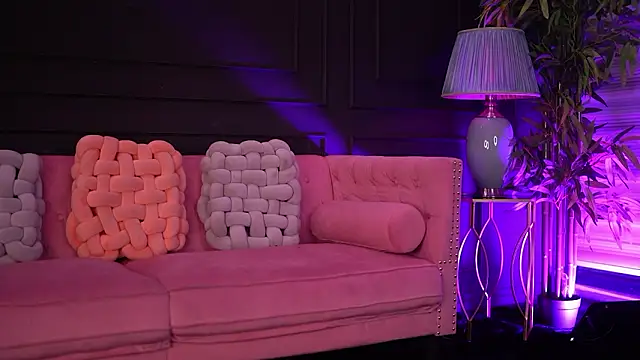 OdetteMason online show from March 12, 2026, 6:08 am