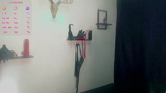 DakariaHills  online show from June 15, 2026, 3:09 am