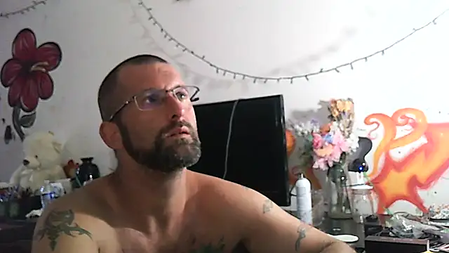 ladi3sfirst online show from September 12, 2025, 9:48 pm