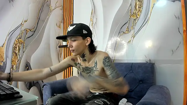 StraightBoy Nick online show from September 14, 2025, 5:06 am