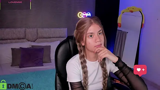 Arinextdoor online show from January 15, 2026, 3:11 am