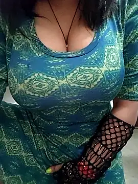 hot grieal1 online show from December 16, 2025, 10:37 pm