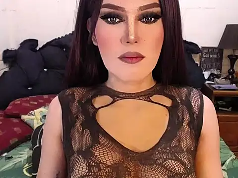 WILDDENNY1 online show from October 14, 2025, 10:32 pm