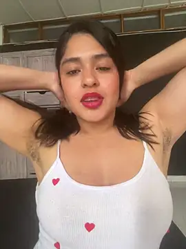 EmilyNoir1 online show from May 27, 2026, 9:23 pm