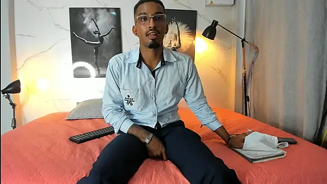 Snapshot of Darwin_mayo chatting on November 4, 2025, 5:45 pm Darwin mayo online show from November 4, 2025, 5:45 pm