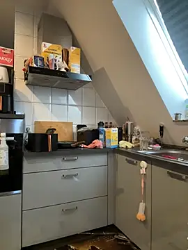 SweetTeenGirl online show from September 26, 2025, 8:29 am