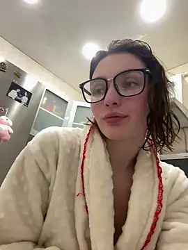 Snapshot of ZariaFlame chatting on February 19, 2026, 10:39 pm ZariaFlame online show from February 19, 2026, 10:39 pm