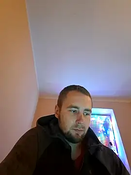 Snapshot of Vladyslav30 chatting on December 18, 2025, 9:43 pm Vladyslav30 online show from December 18, 2025, 9:43 pm