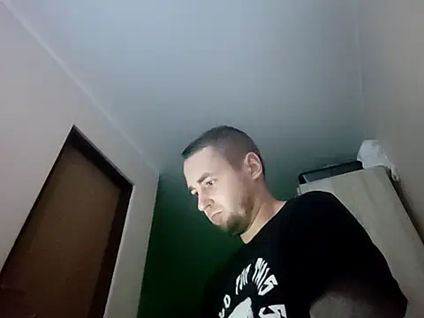 Snapshot of Vladyslav30 chatting on January 10, 2026, 3:52 am Vladyslav30 online show from January 10, 2026, 3:52 am