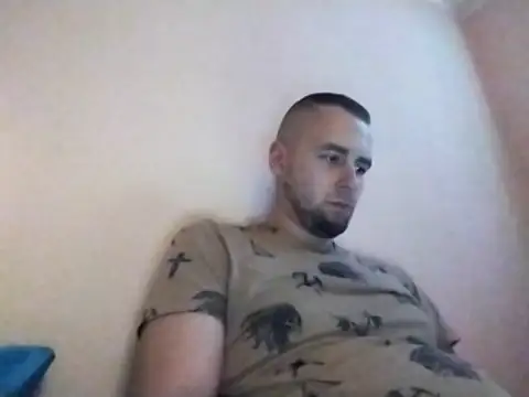 Snapshot of Vladyslav30 chatting on February 8, 2026, 4:16 am Vladyslav30 online show from February 8, 2026, 4:16 am