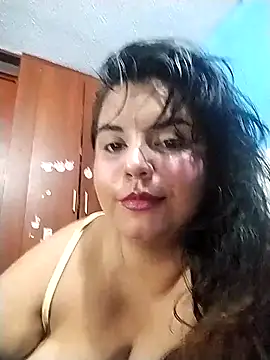 SamiBoobsxx online show from September 18, 2025, 5:42 am