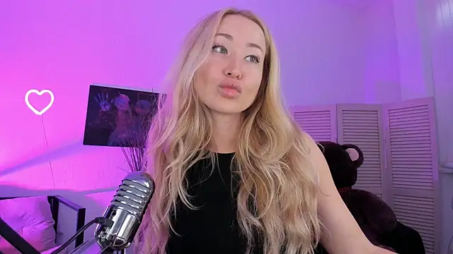 AstraMonroe online show from April 8, 2026, 1:00 pm