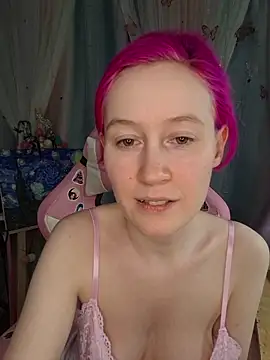 Fuzzy Unicorn online show from April 15, 2026, 7:58 pm