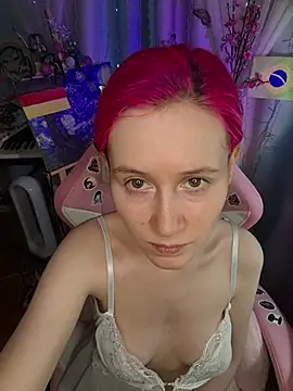 Fuzzy Unicorn online show from June 17, 2026, 10:28 am