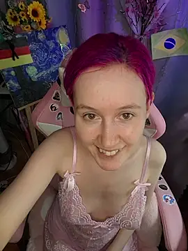 Fuzzy Unicorn online show from July 15, 2026, 7:52 pm