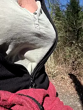 HotWifeLyn68 online show from March 2, 2026, 12:01 pm