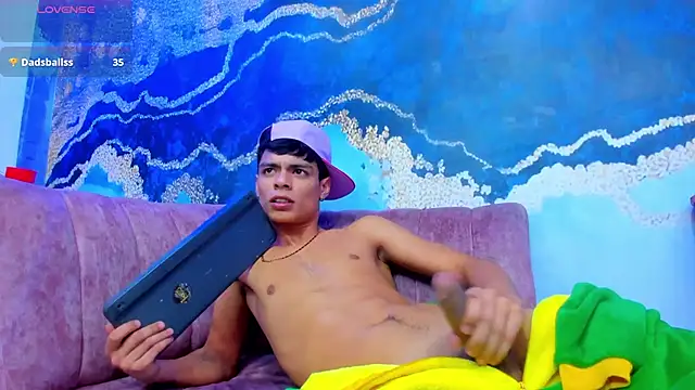 Brownie Lovers online show from November 6, 2025, 11:48 pm