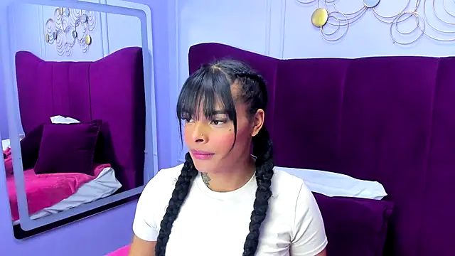 EmmaEbony  online show from November 14, 2025, 10:14 am